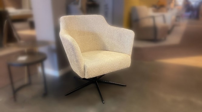 Fauteuil BILLY   €499,-